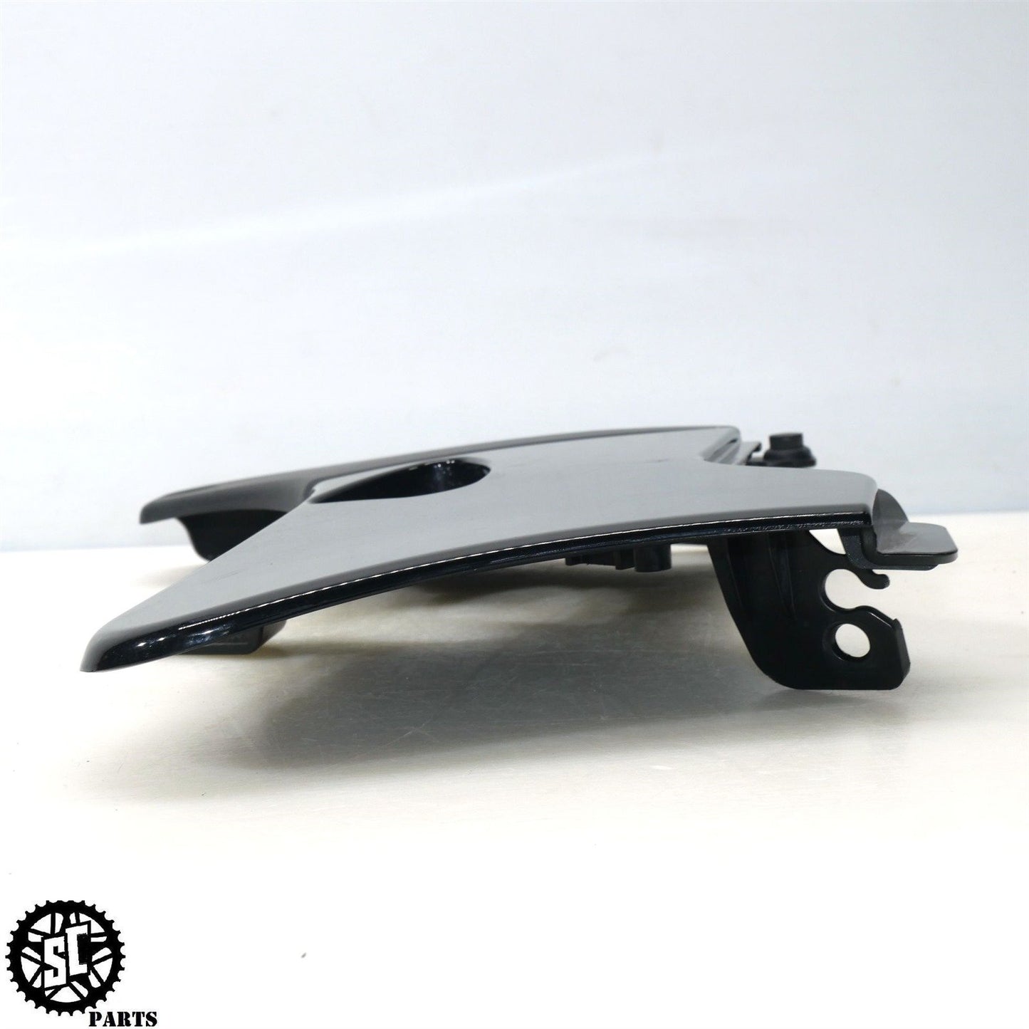 2023 20-24 INDIAN CHALLENGER LEFT LOWER SIDE FAIRING FRAME COVER 5458867 HD54