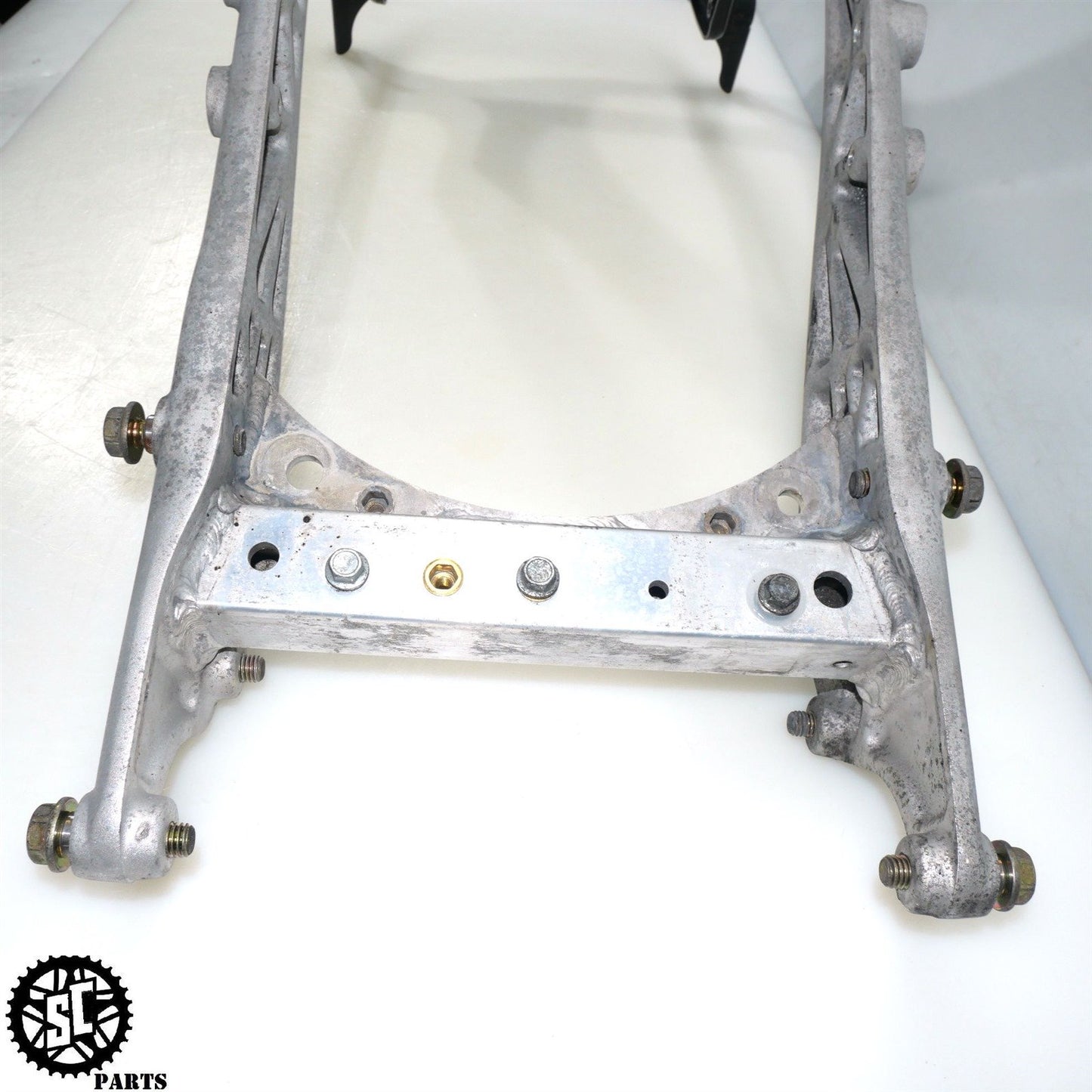 2023 20-24 INDIAN CHALLENGER REAR SUBFRAME FENDER BRACKET HD54
