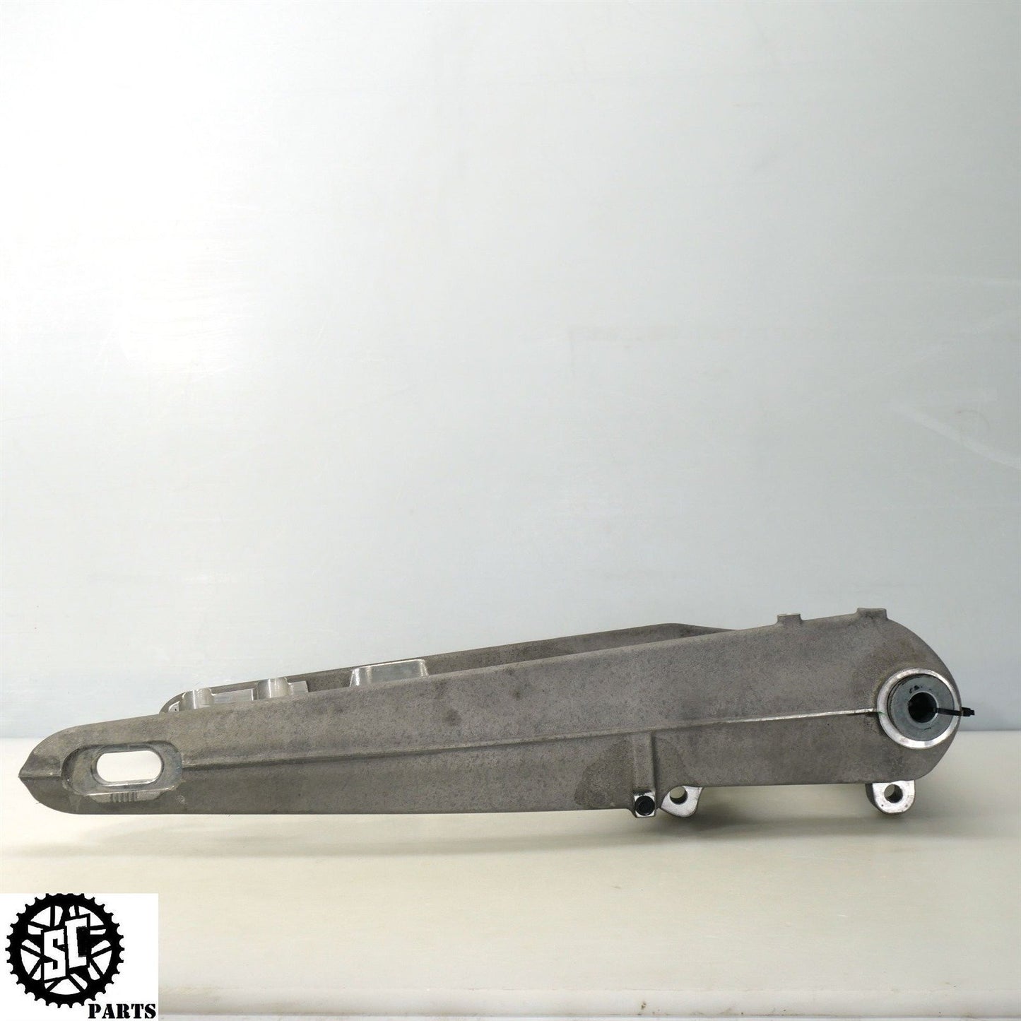 2023 20-24 INDIAN CHALLENGER REAR SWINGARM 5142382 HD54