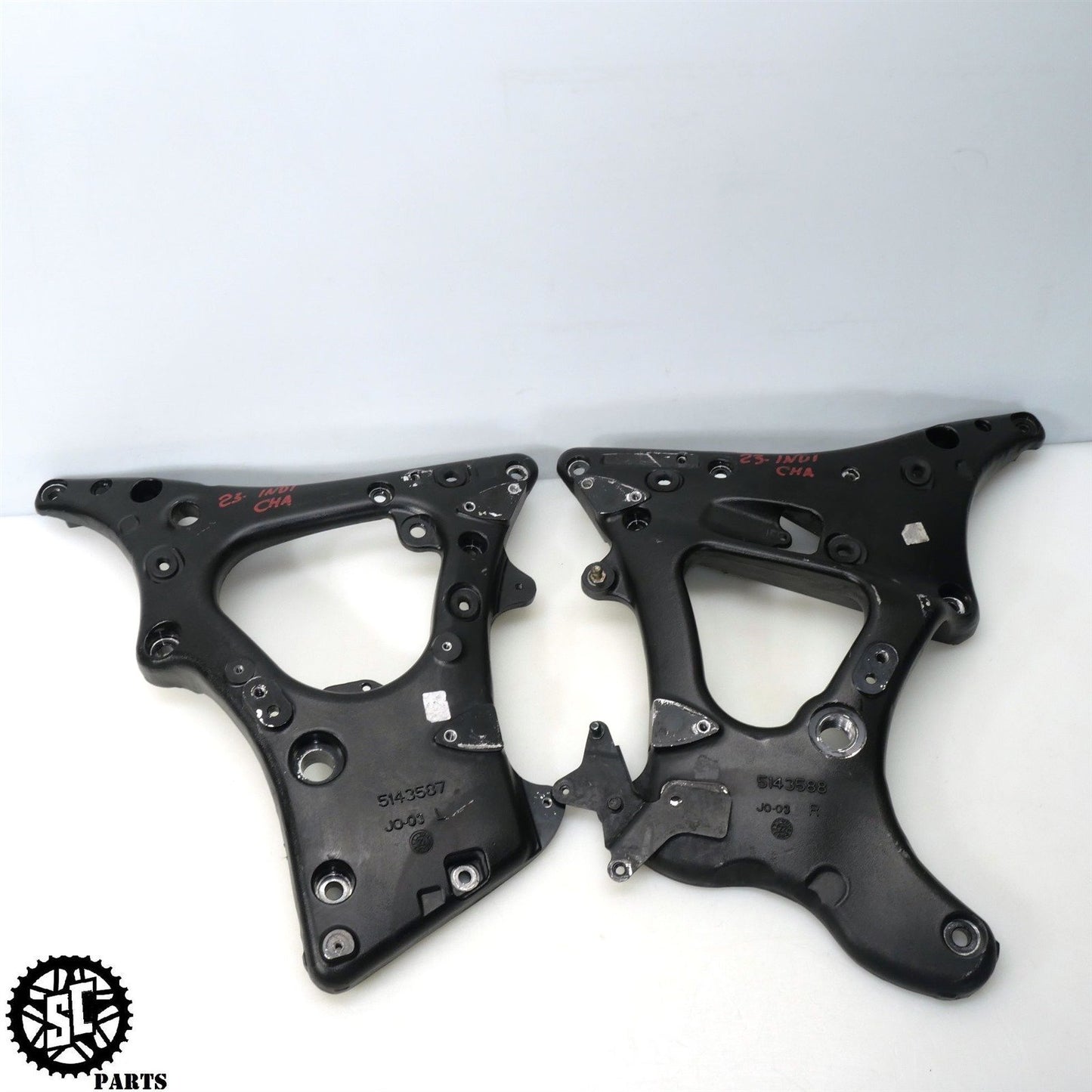 2023 20-24 INDIAN CHALLENGER FRAME SUPPORT ENGINE BRACKET 5143588 5143587 HD54