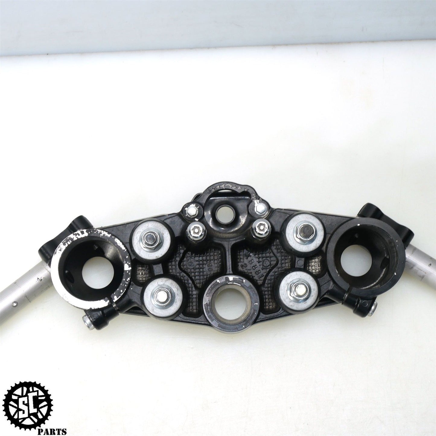 2008 SUZUKI HAYABUSA UPPER TRIPLE TREE FORK CLAMP CLIP ON S34