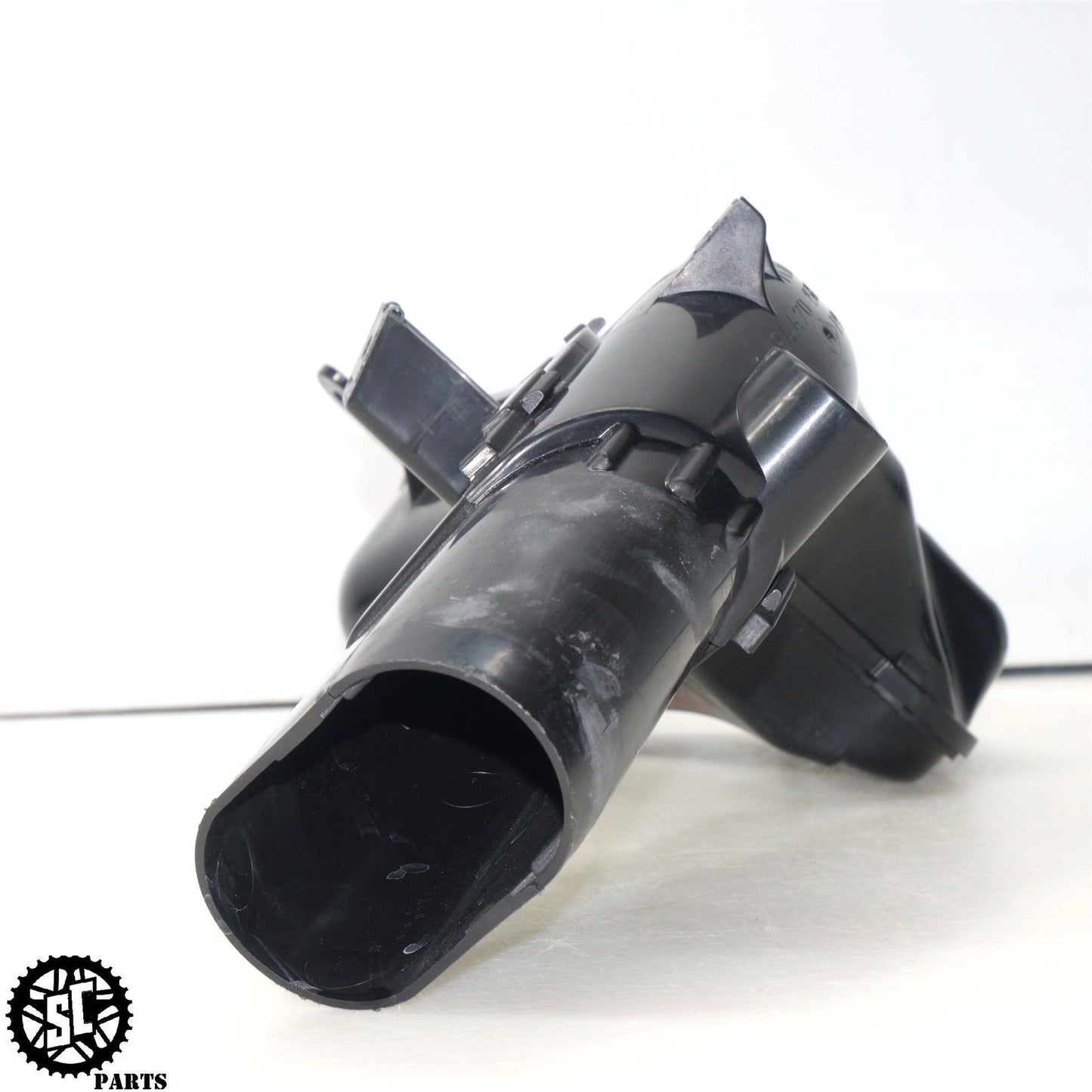 2008 SUZUKI HAYABUSA RIGHT AIR TUBE DUCT S34