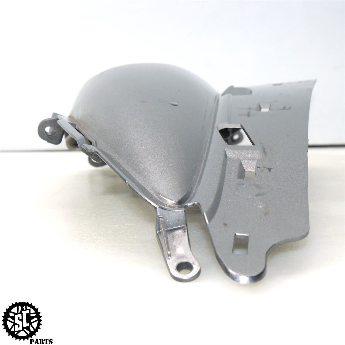 2008 SUZUKI HAYABUSA FRONT RIGHT UPPER FAIRING TURN SIGNAL S34