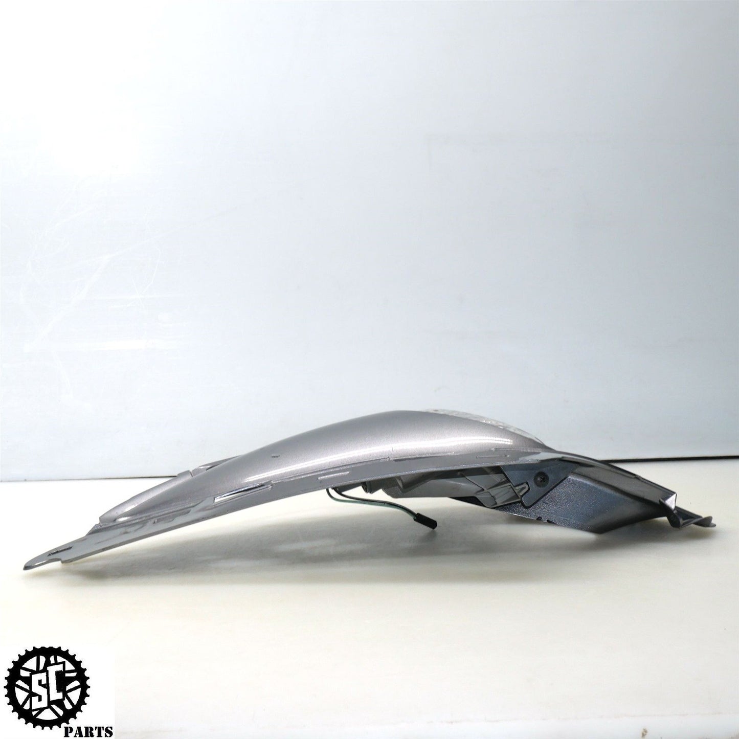 2008 SUZUKI HAYABUSA FRONT RIGHT UPPER FAIRING TURN SIGNAL S34