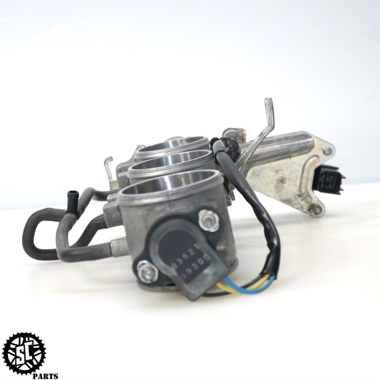 2005-2007 TRIUMPH SPEED TRIPLE 1050 THROTTLE BODIES T1240460 T33