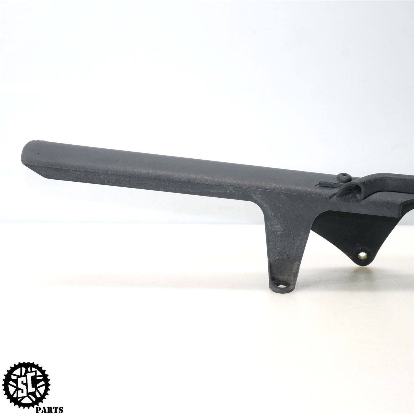 2005-2007 TRIUMPH SPEED TRIPLE 1050 CHAIN GUARD COVER T33 T2057366