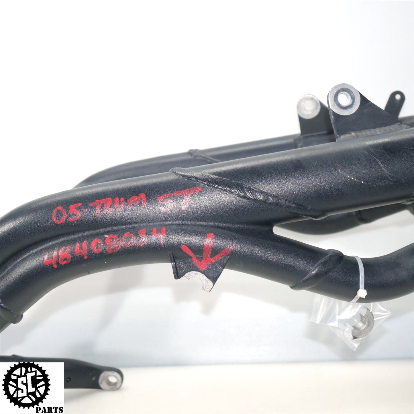 2005-2007 TRIUMPH SPEED TRIPLE 1050 FRAME CHASSIS *S* T33