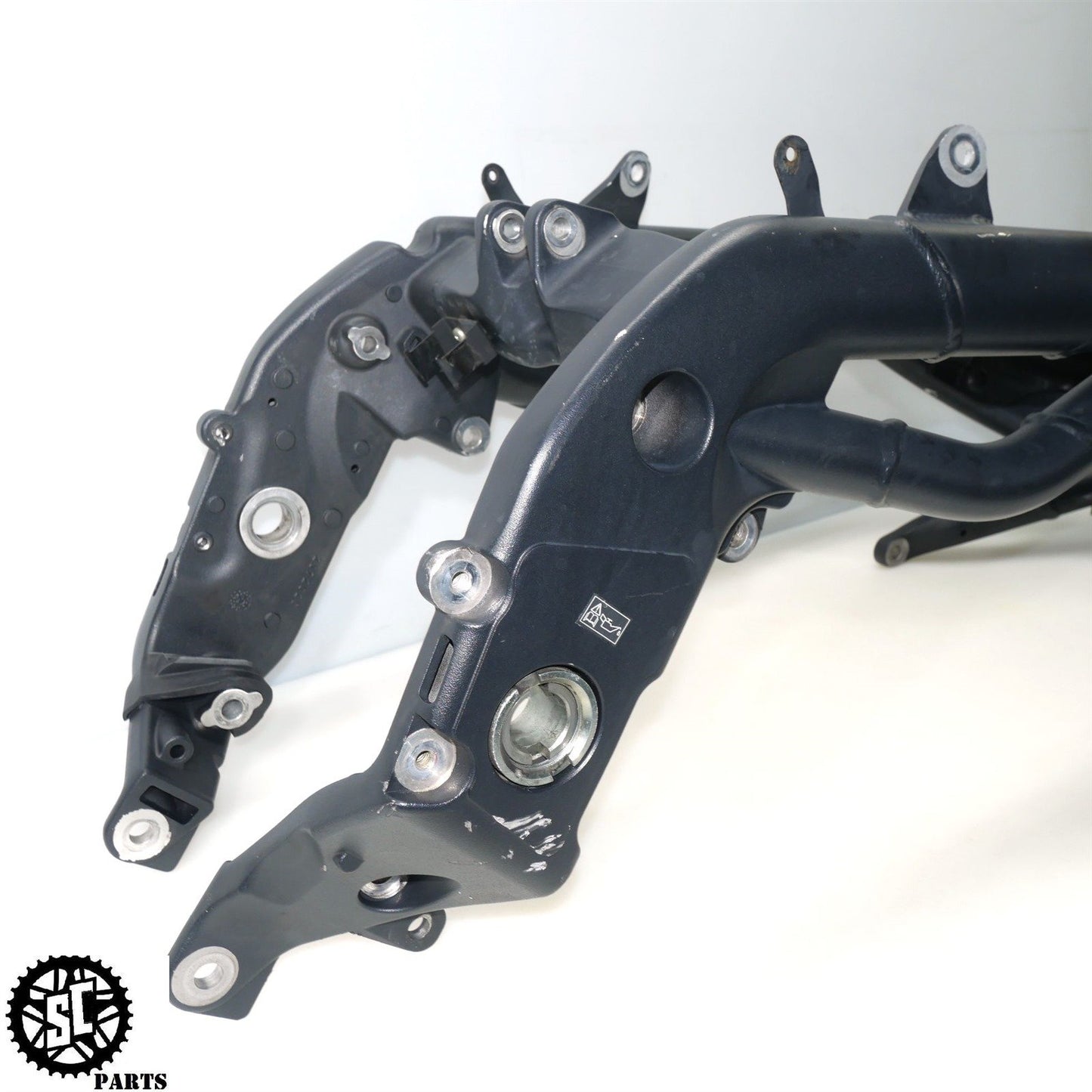 2005-2007 TRIUMPH SPEED TRIPLE 1050 FRAME CHASSIS *S* T33