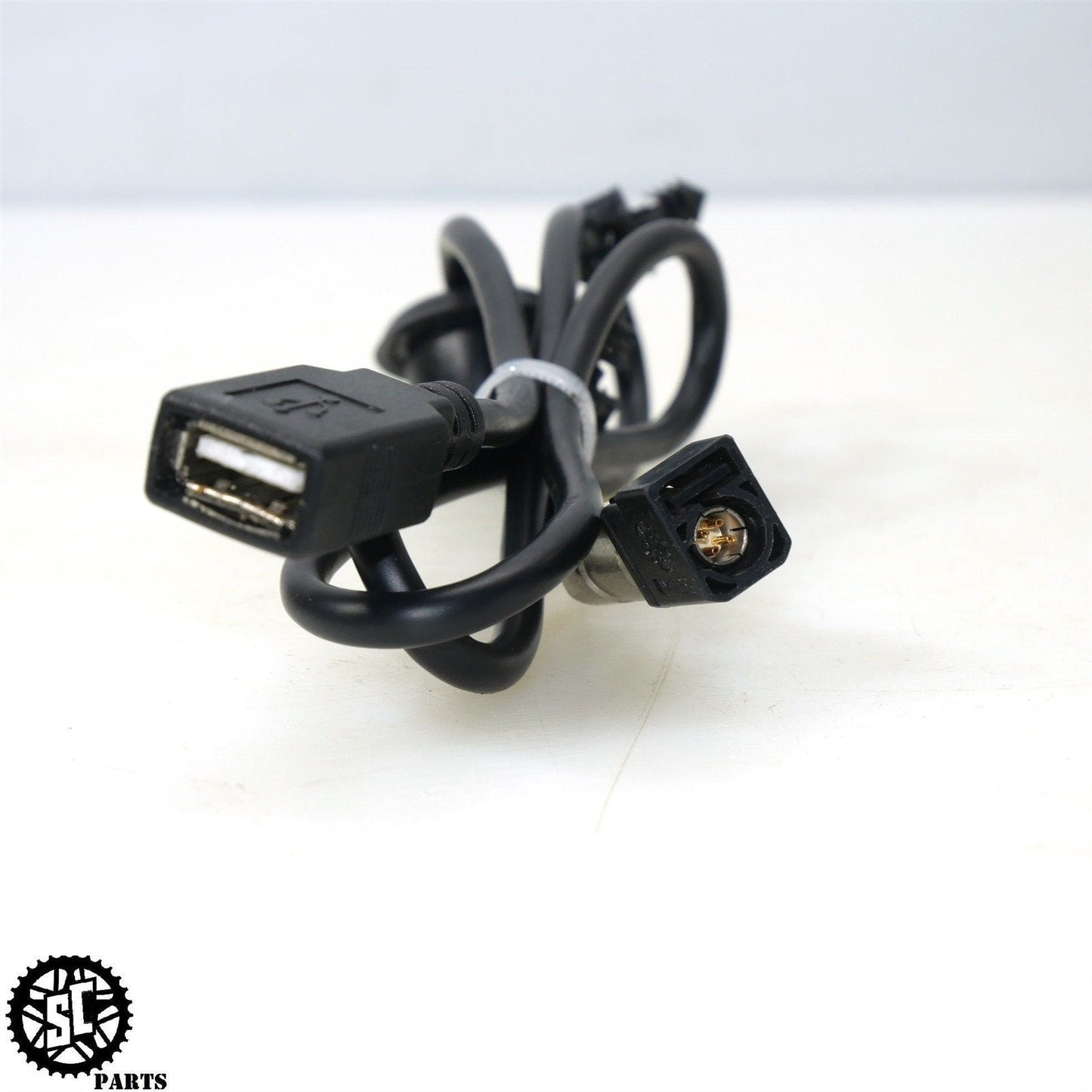 14-24 HARLEY DAVIDSON ROAD GLIDE MEDIA USB PLUG BOOM RADIO CABLE HARNESS HD56