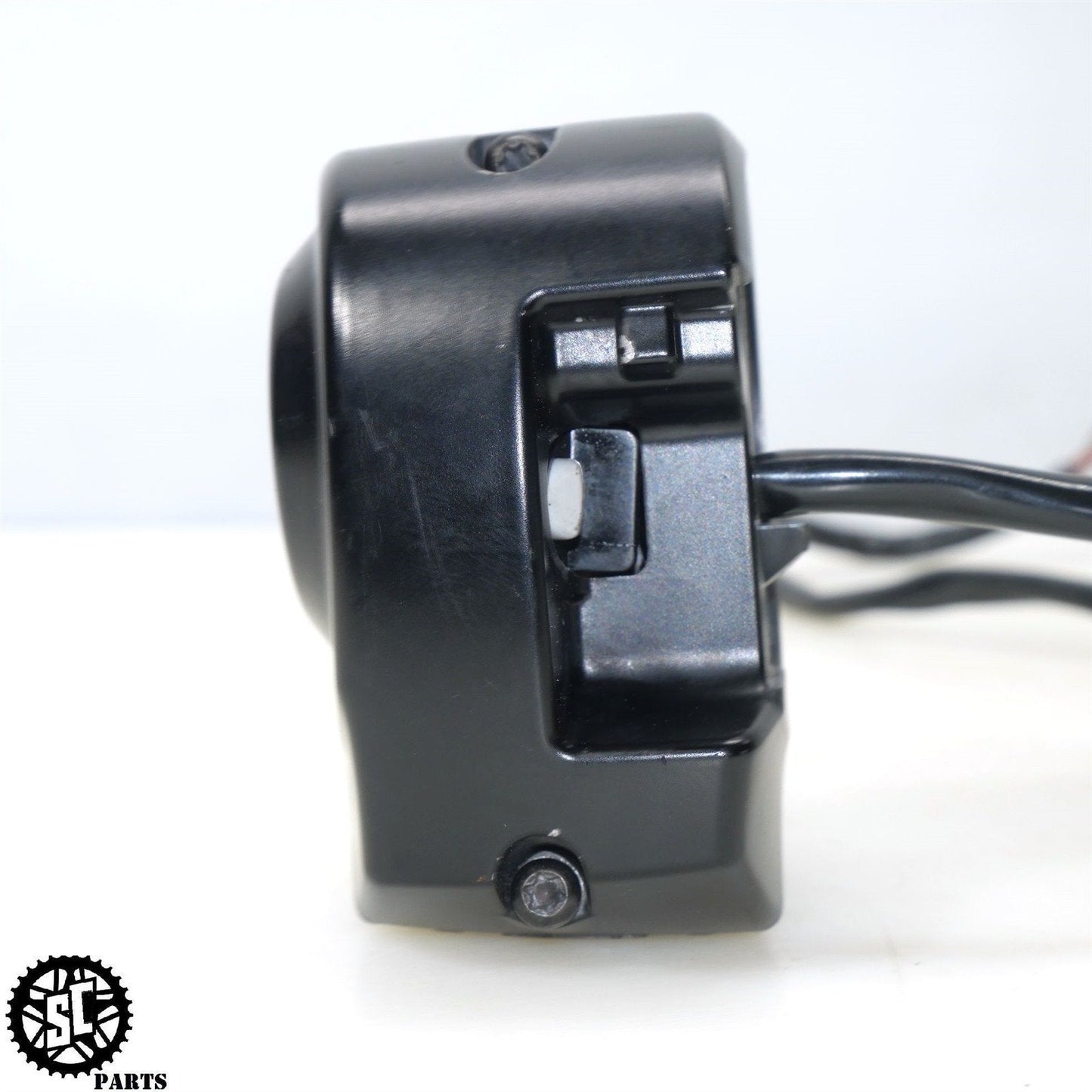 2019 HARLEY DAVIDSON ROAD GLIDE RIGHT CONTROL SWITCH AUDIO HD56