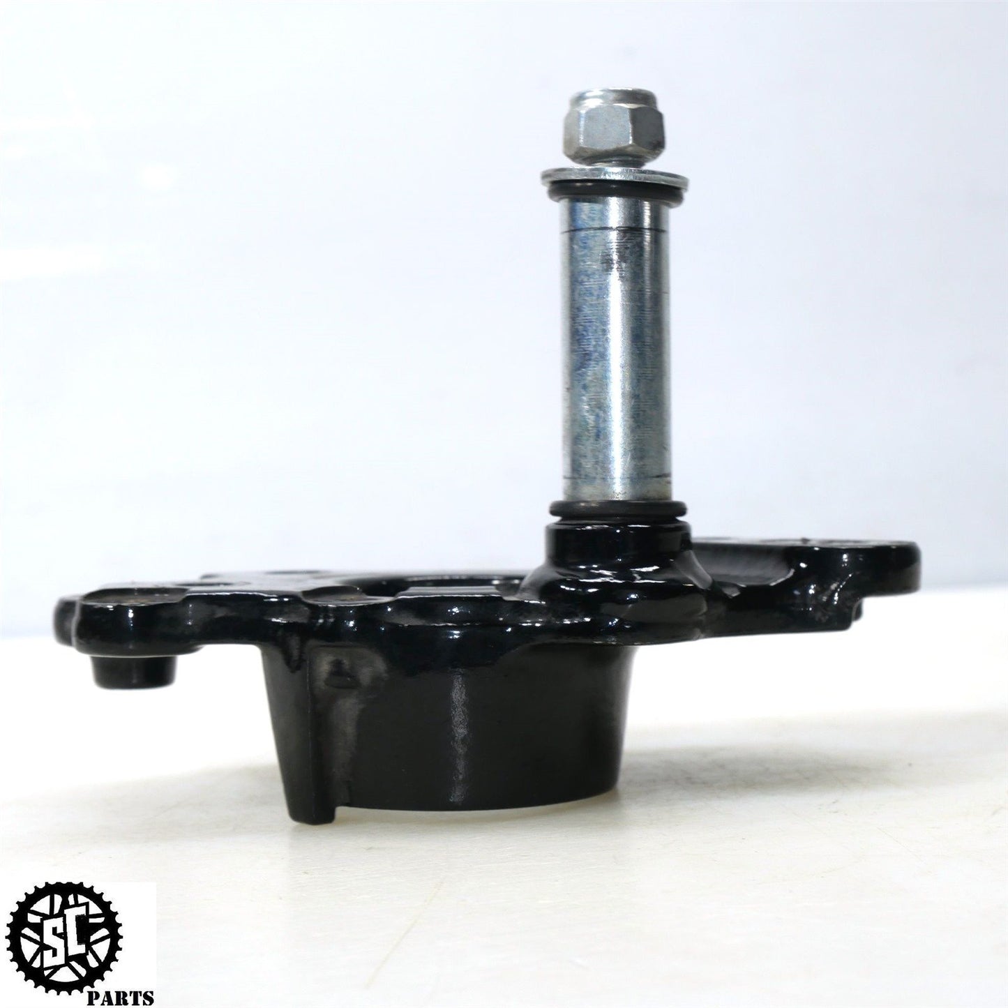 2019 HARLEY DAVIDSON ROAD GLIDE FRONT RIGHT MOTOR MOUNT FRAME BRACKET HD56