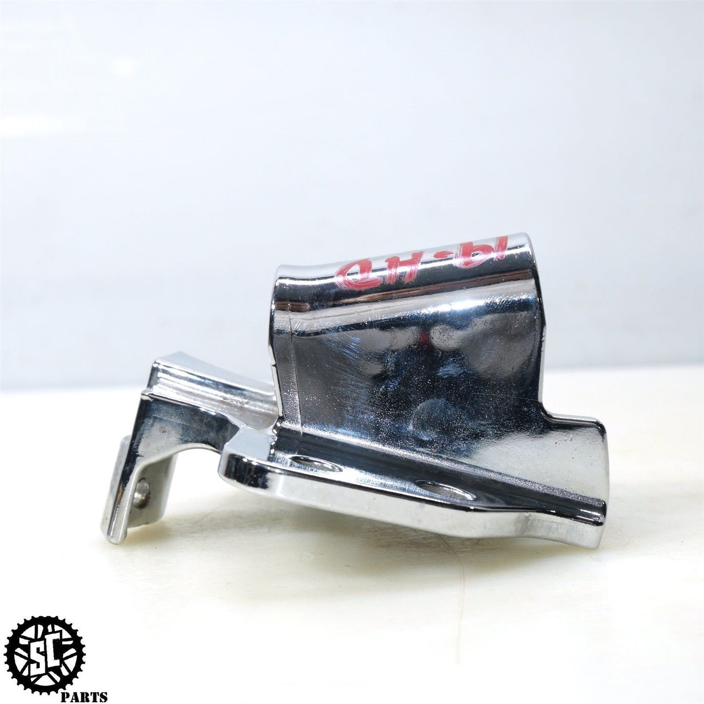2019 HARLEY DAVIDSON ROAD GLIDE KICK STAND CHROME JIFFY STAND BRACKET HD56