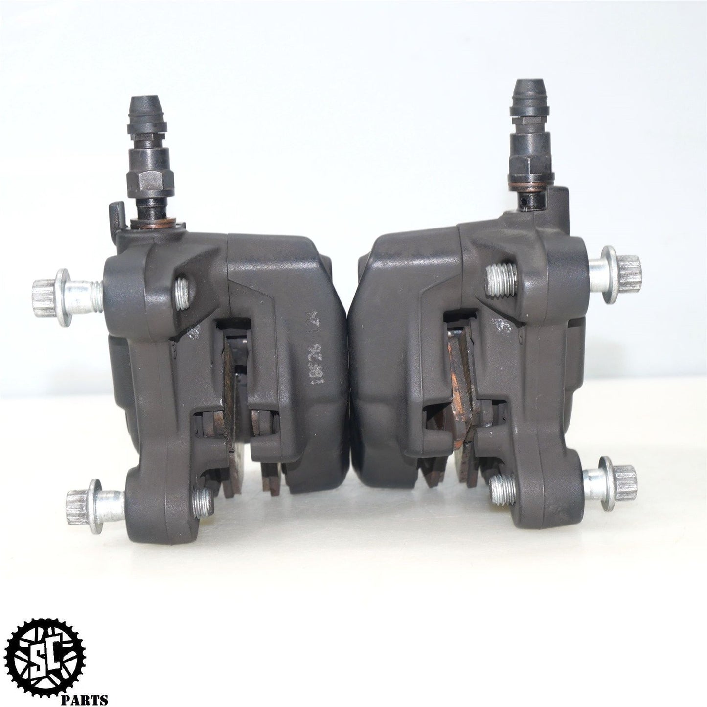 2019 HARLEY DAVIDSON ROAD GLIDE FRONT BRAKE CALIPER LEFT RIGHT HD56