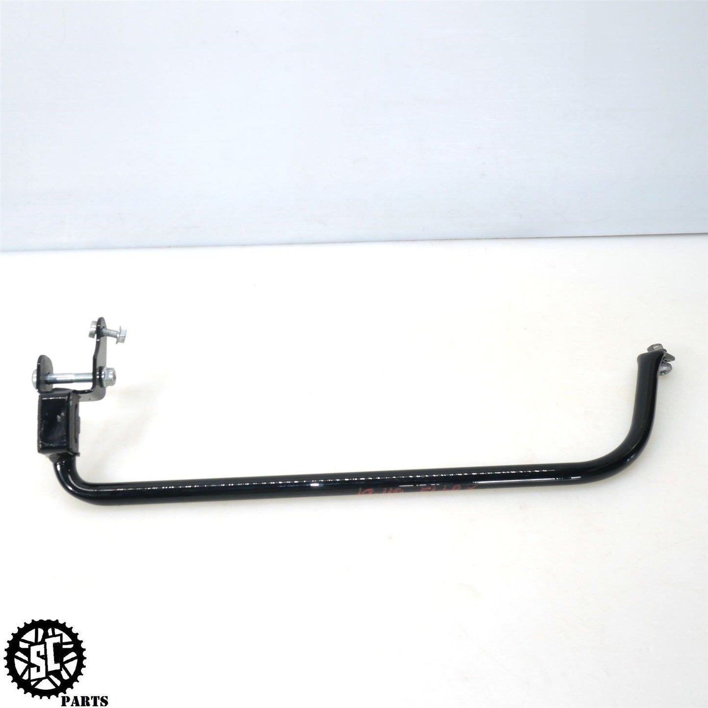 2019 HARLEY DAVIDSON ROAD GLIDE SADDLEBAG SUPPORT BRACKET HD56