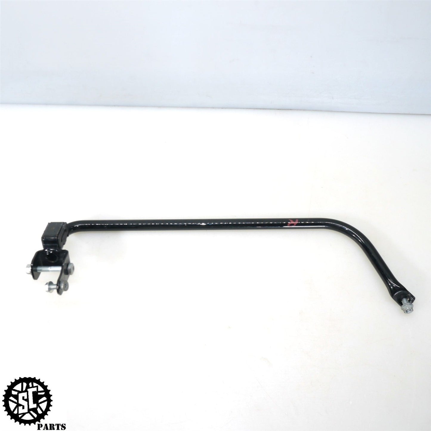 2019 HARLEY DAVIDSON ROAD GLIDE SADDLEBAG SUPPORT BRACKET HD56