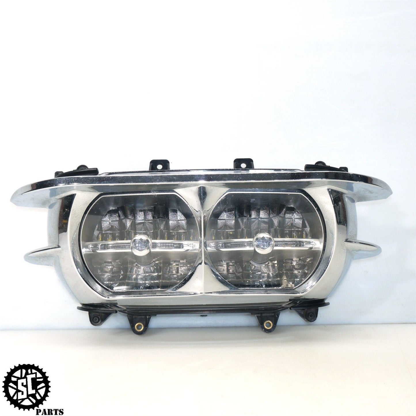 2019 HARLEY DAVIDSON ROAD GLIDE LED HEADLIGHT CHROME BEZEL HD56 67700199