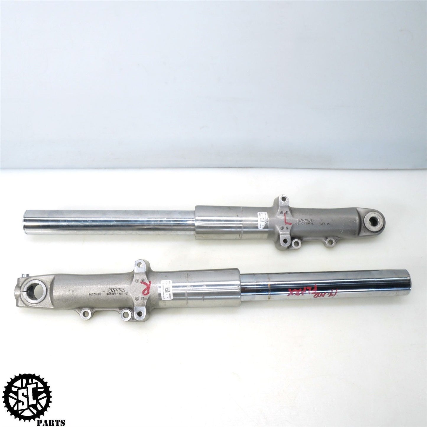 2019 HARLEY DAVIDSON ROAD GLIDE FRONT FORK TUBE 49MM LEFT RIGHT SB HD56