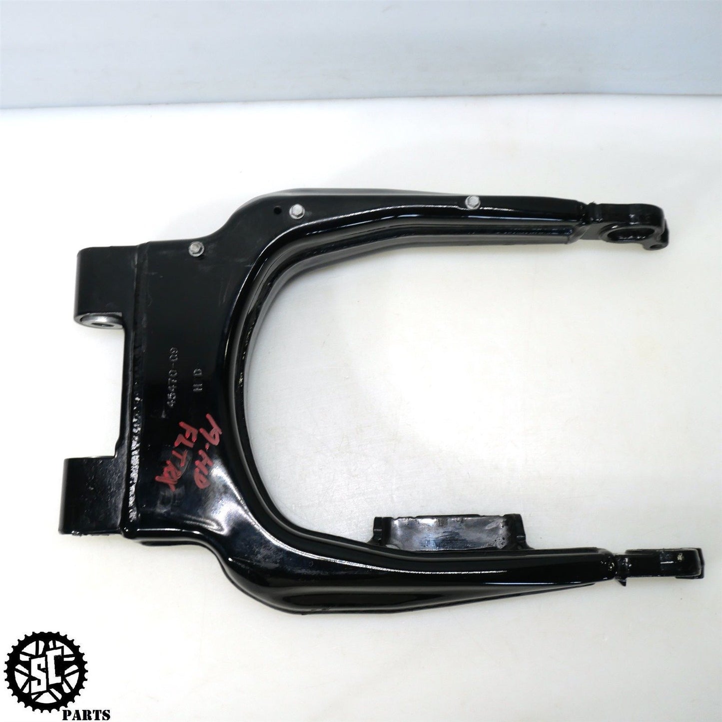 2019 HARLEY DAVIDSON ROAD GLIDE REAR SWINGARM 45470-09 HD56