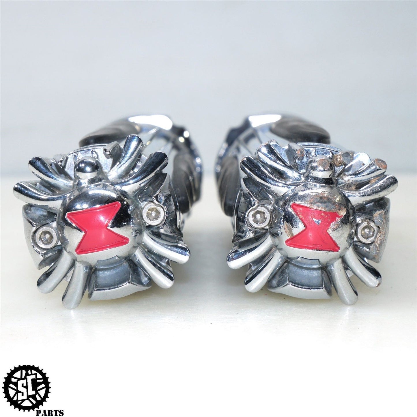 2009 HARLEY DAVIDSON STREET GLIDE Kuryakyn WIDOW GRIPS 6275 HD57