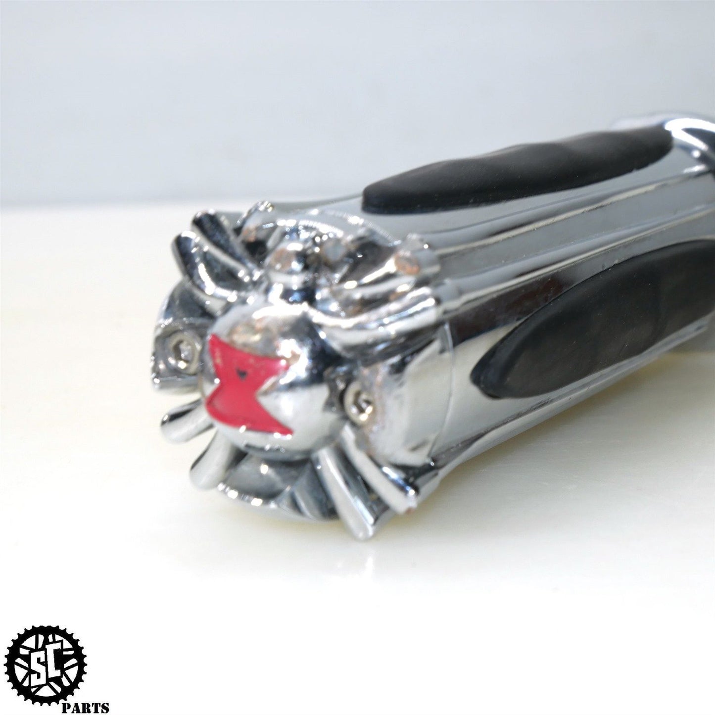 2009 HARLEY DAVIDSON STREET GLIDE Kuryakyn WIDOW GRIPS 6275 HD57