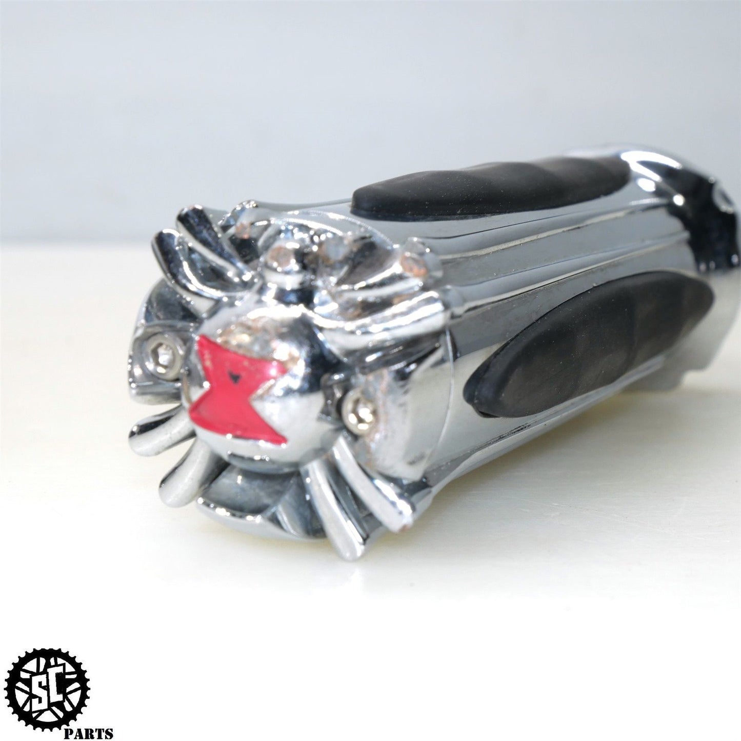 2009 HARLEY DAVIDSON STREET GLIDE Kuryakyn WIDOW GRIPS 6275 HD57