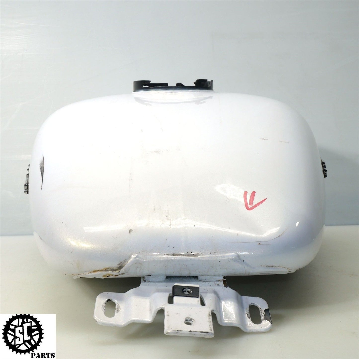 08-20 HARLEY DAVIDSON STREET GLIDE GAS FUEL TANK HD57