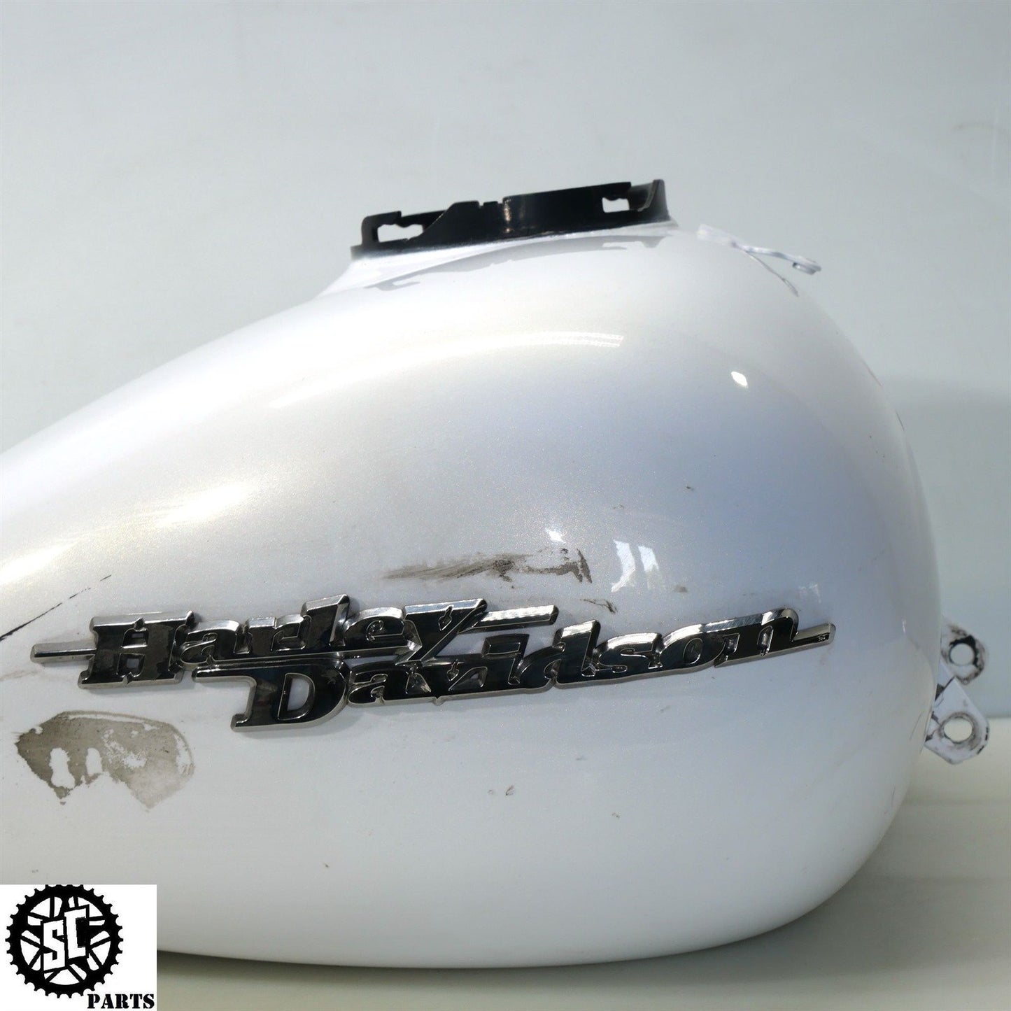 08-20 HARLEY DAVIDSON STREET GLIDE GAS FUEL TANK HD57