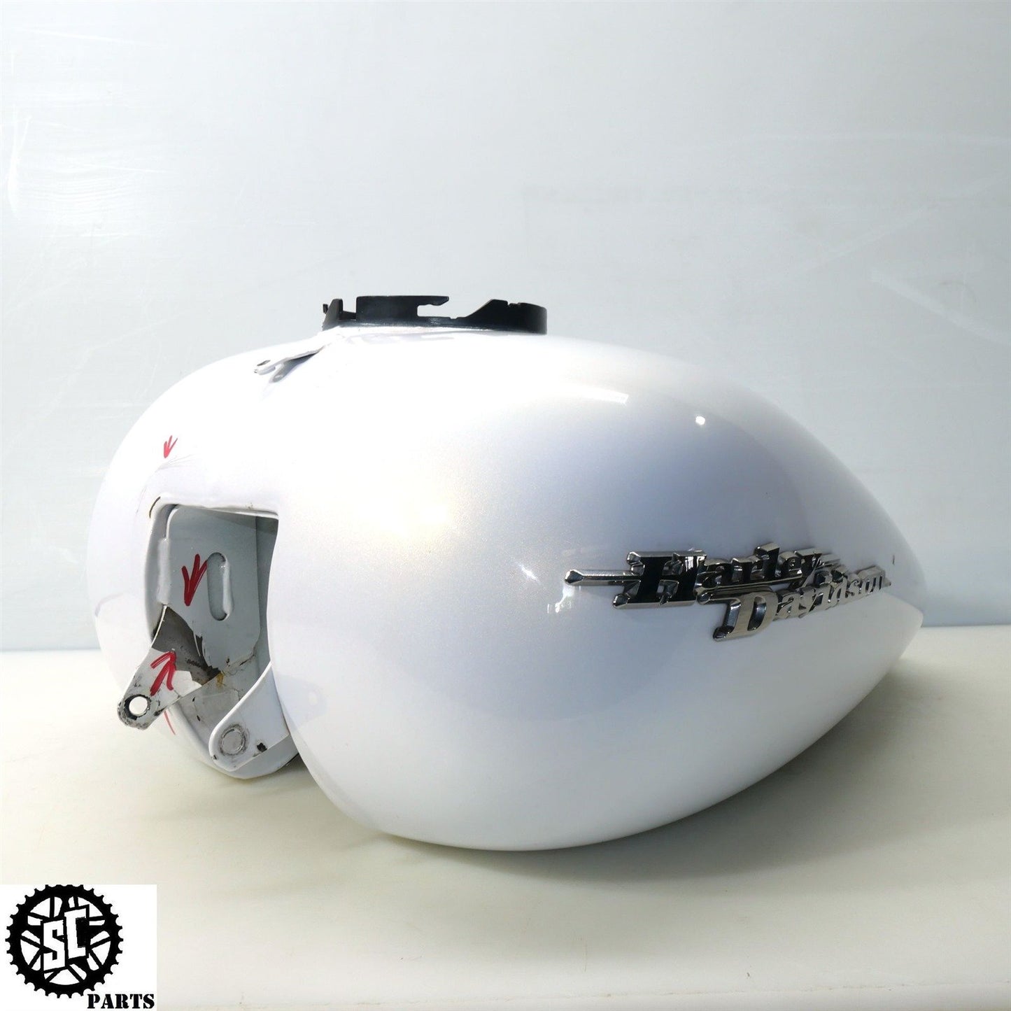 08-20 HARLEY DAVIDSON STREET GLIDE GAS FUEL TANK HD57