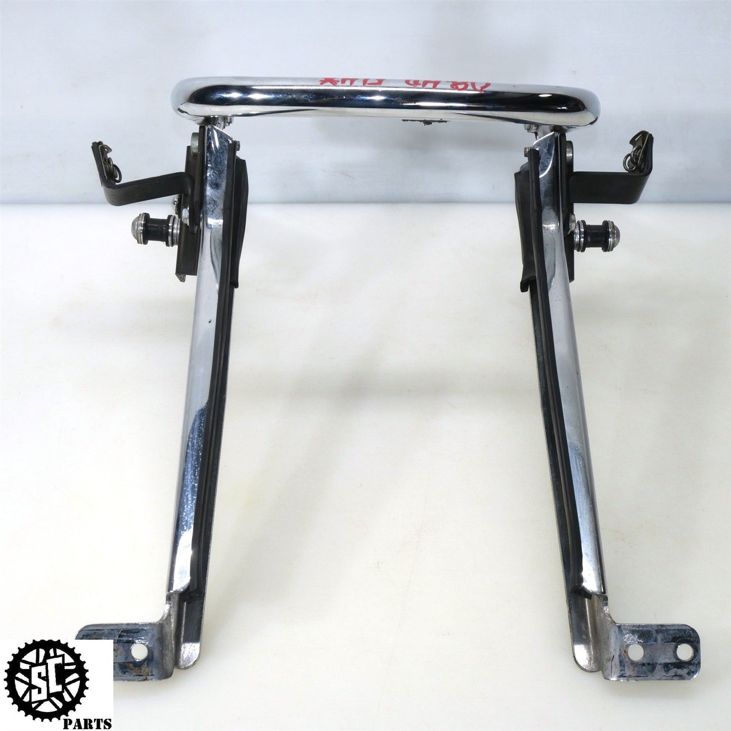 2008 HARLEY DAVIDSON STREET GLIDE REAR FENDER SADDLEBAG BRACKET HD57