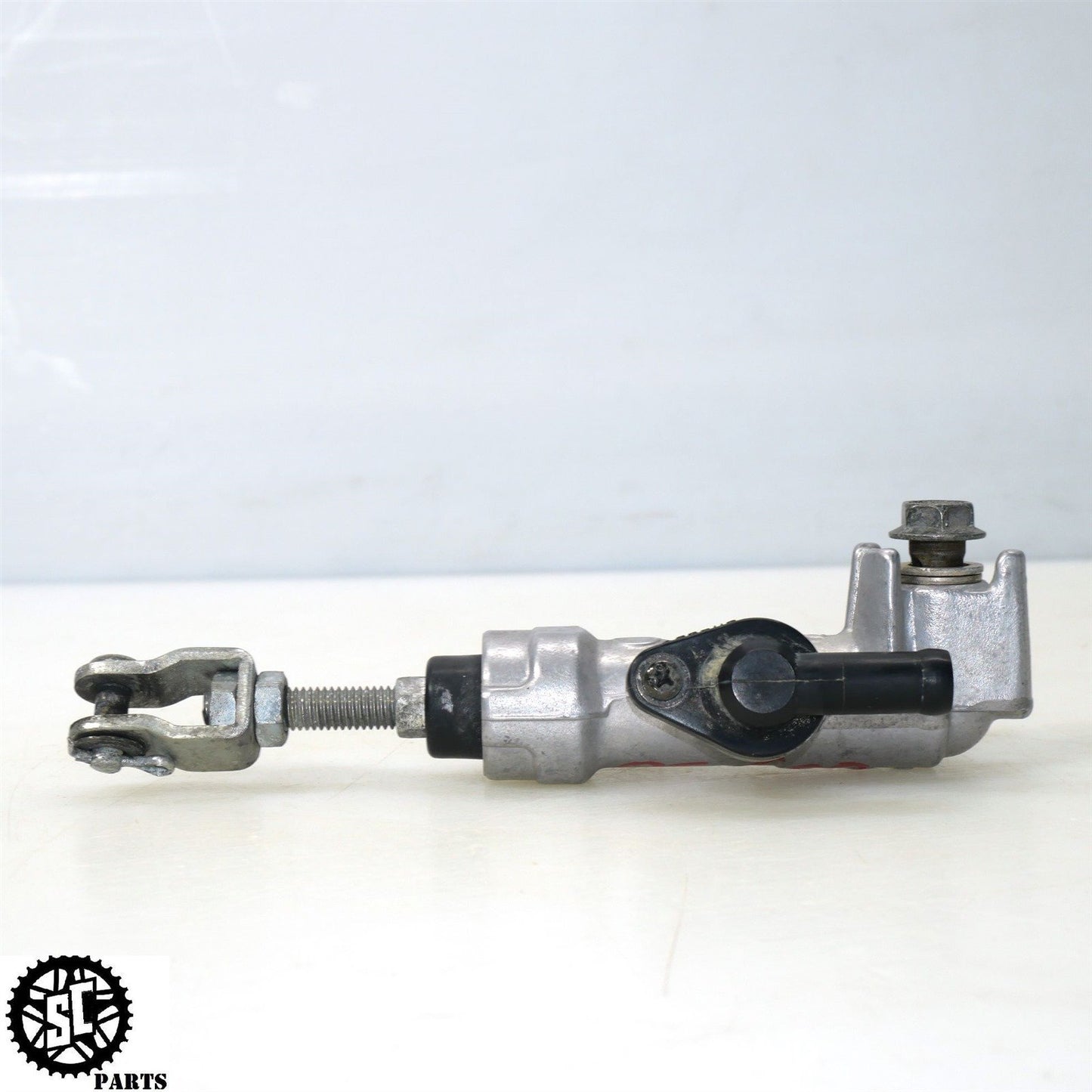 2004 2005 SUZUKI GSXR 600 REAR BRAKE MASTER CYLINDER S51