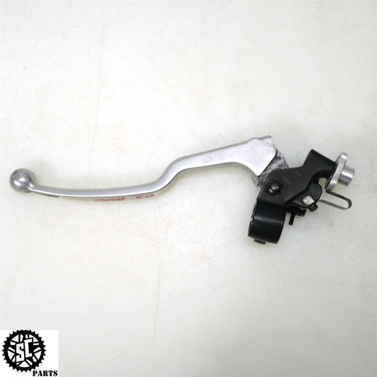 2004 2005 SUZUKI GSXR 600 CLUTCH LEVER CABLE PERCH BRACKET S51