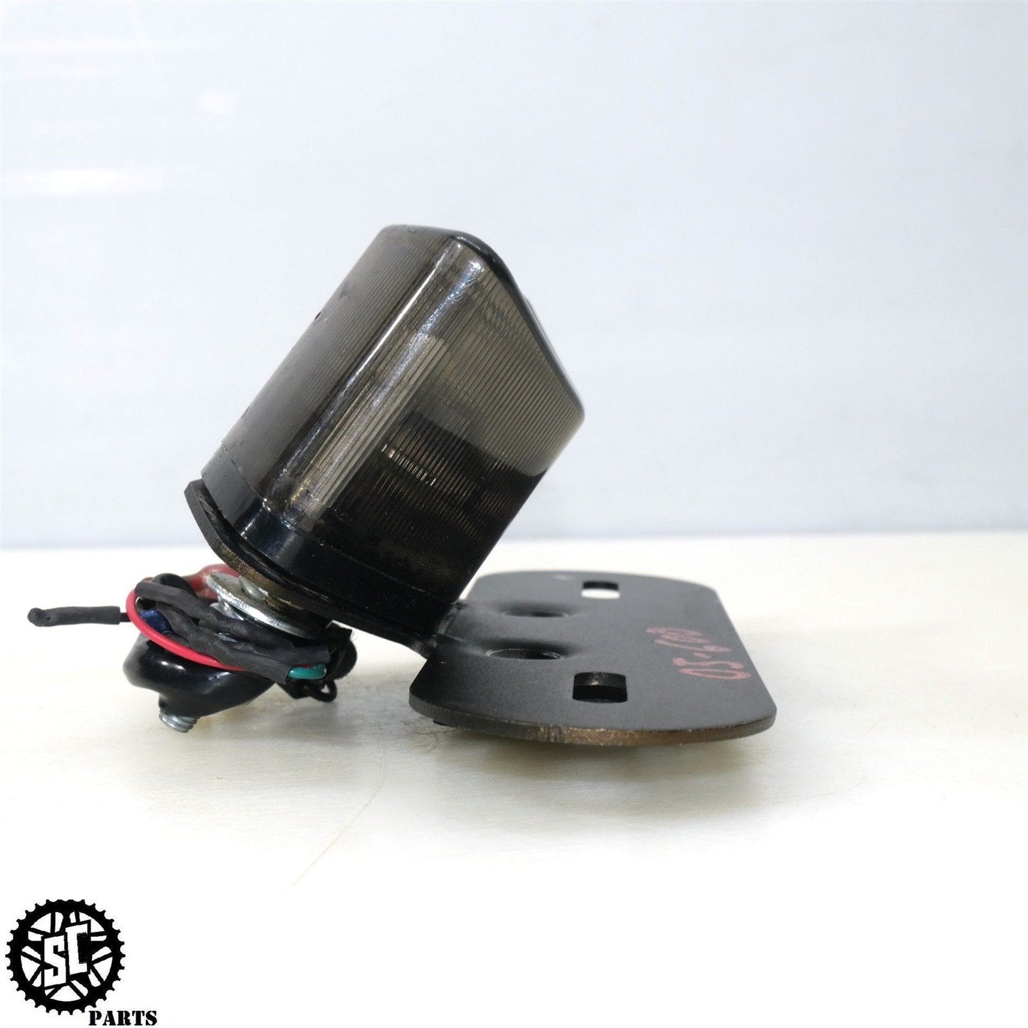 2004 2005 SUZUKI GSXR 600 REAR INTEGRATED TAIL BRAKE LIGHT BRACKET S51