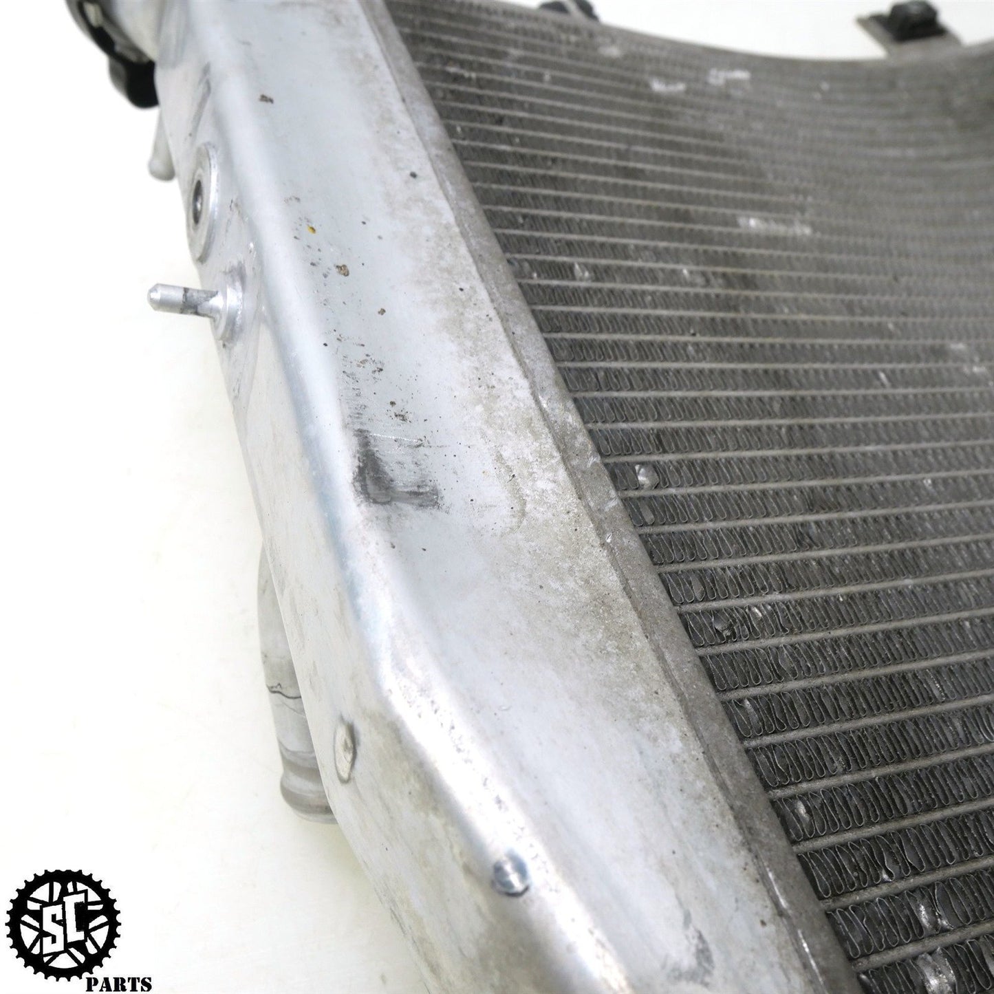 2004 2005 SUZUKI GSXR 600 RADIATOR 17710-29G00 S51