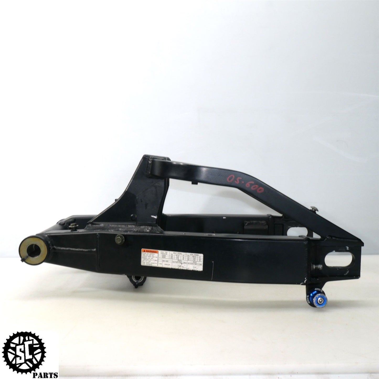 2004 2005 SUZUKI GSXR 600 SWINGARM S51