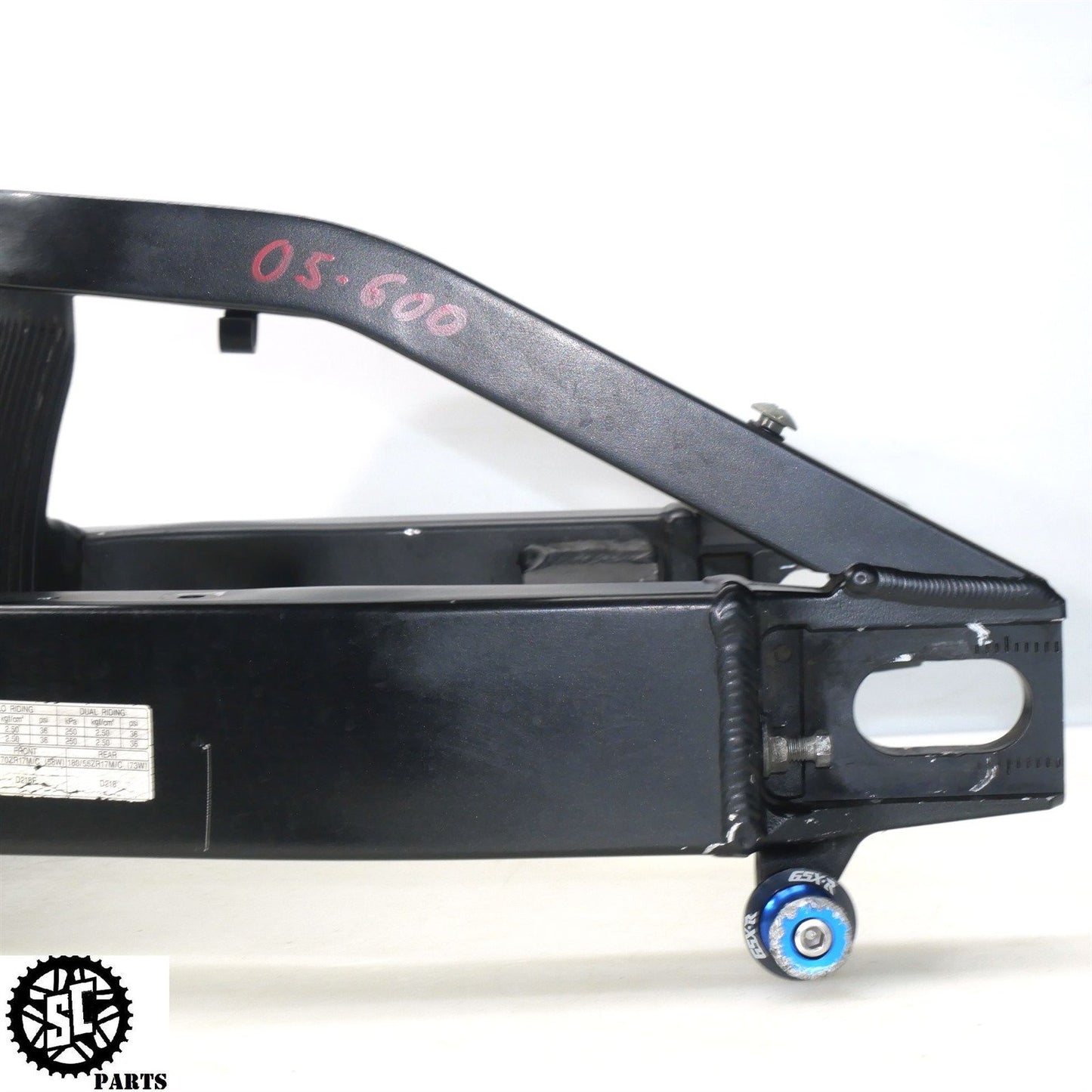 2004 2005 SUZUKI GSXR 600 SWINGARM S51