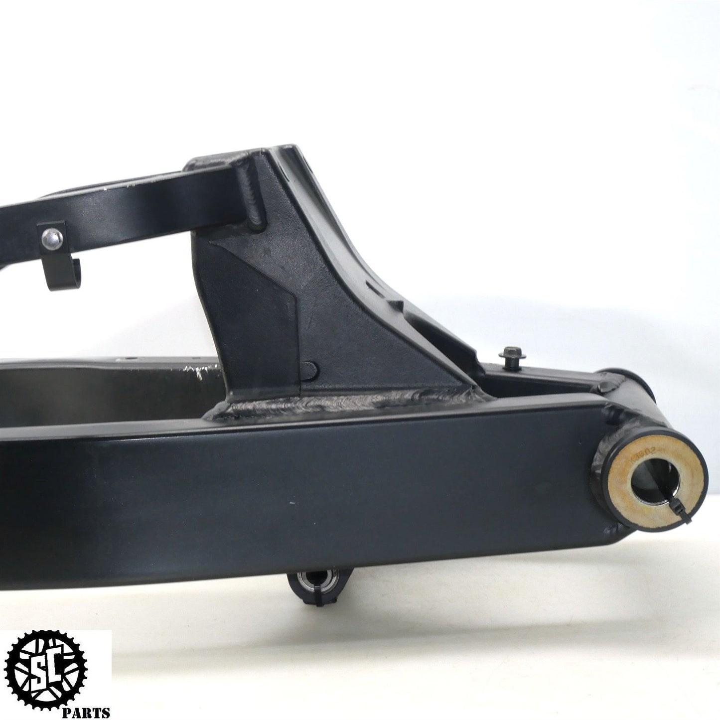 2004 2005 SUZUKI GSXR 600 SWINGARM S51