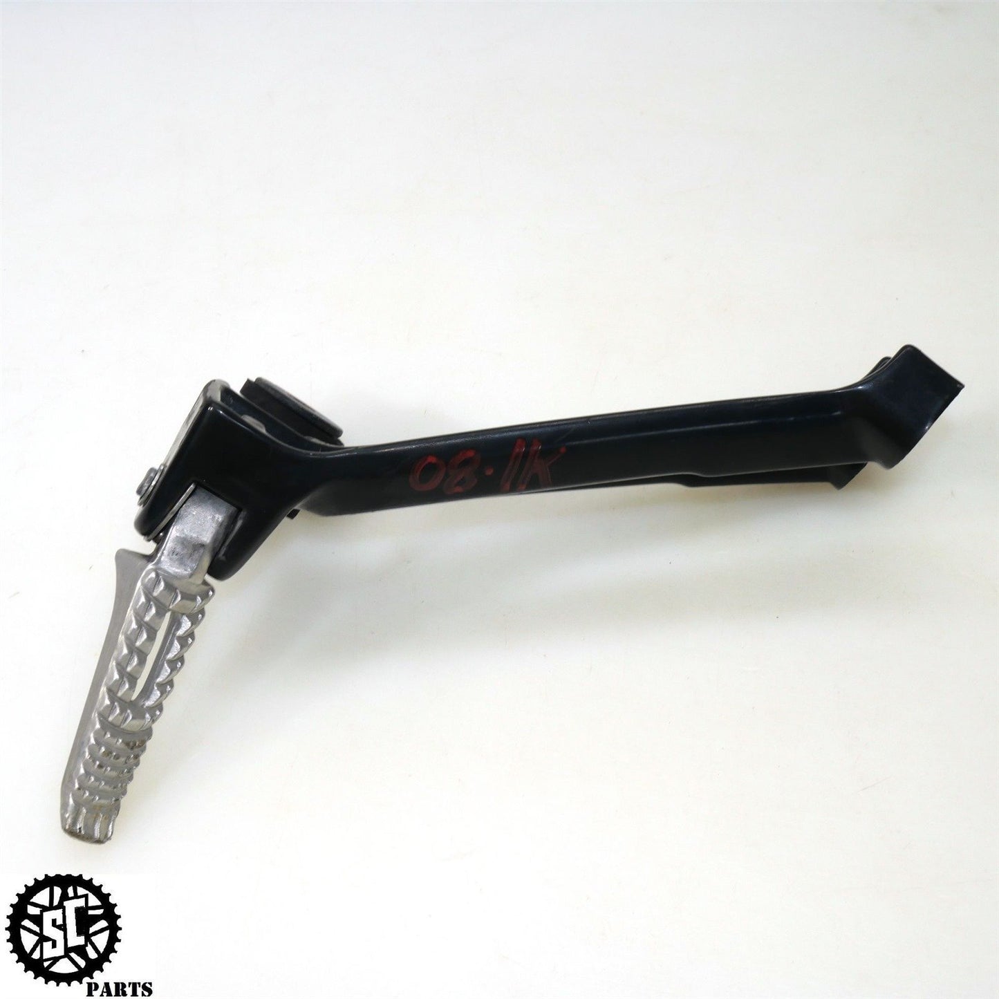 07-08 SUZUKI GSXR 1000 BACK REAR PASSENGER FOOT PEGS S52