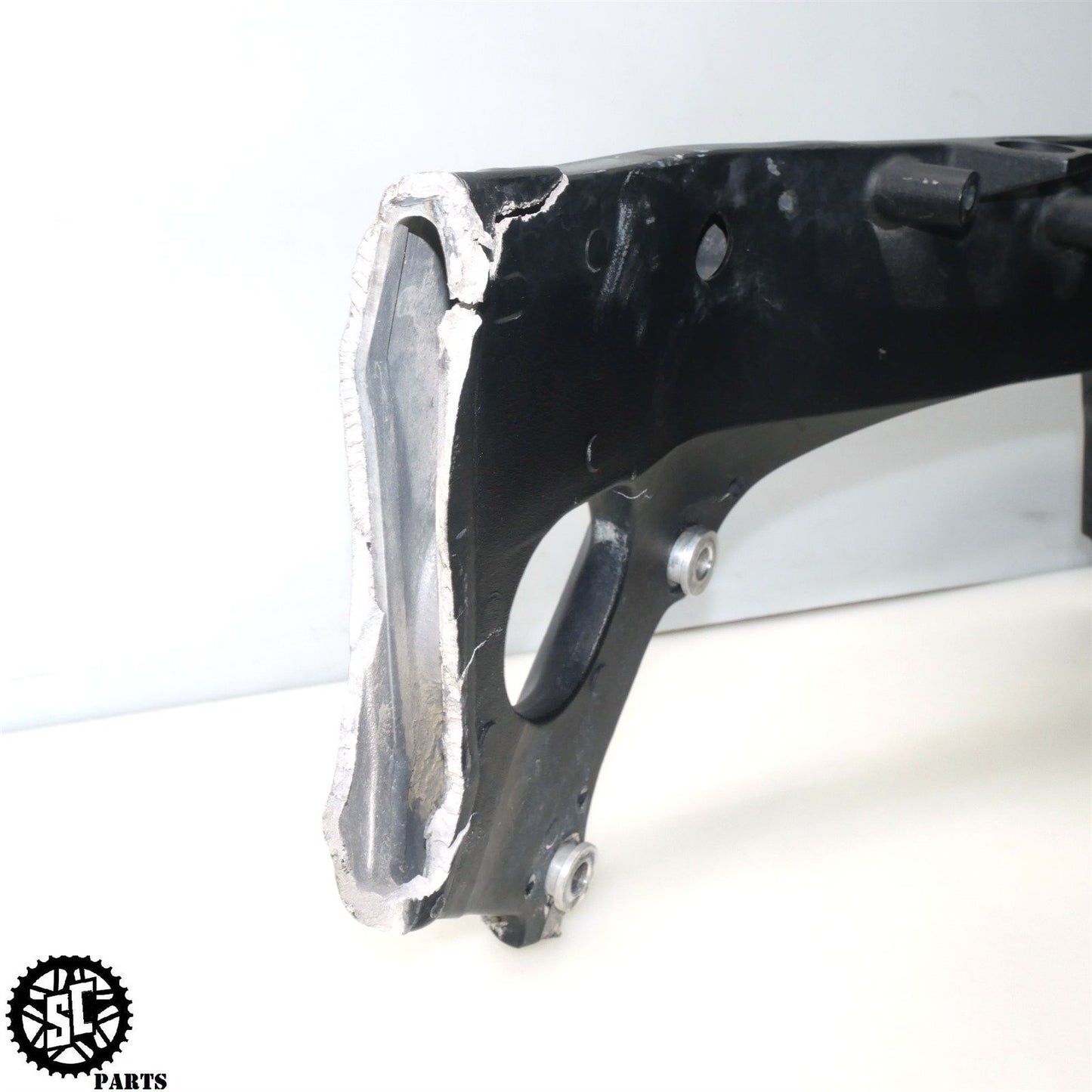 07-08 SUZUKI GSXR 1000 FRAME CHASSIS *S* S52