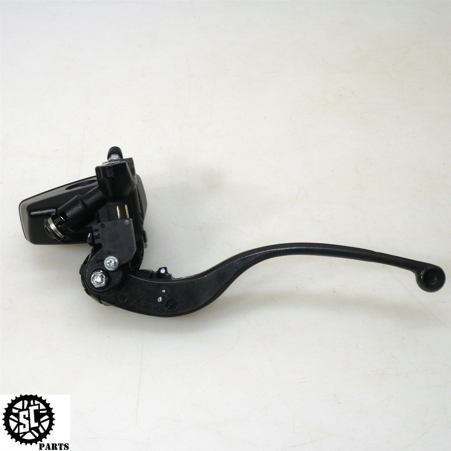 2022 2023 SUZUKI HAYABUSA FRONT BRAKE MASTER CYLINDER LEVER 59600-10LV2 S05