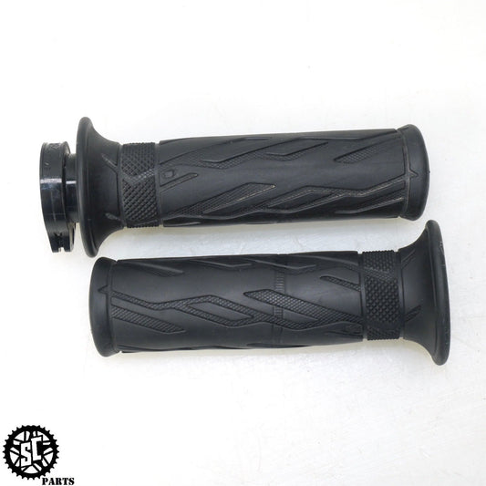 2022 22-24 SUZUKI HAYABUSA HANDLEBAR GRIP THROTTLE TUBE S16