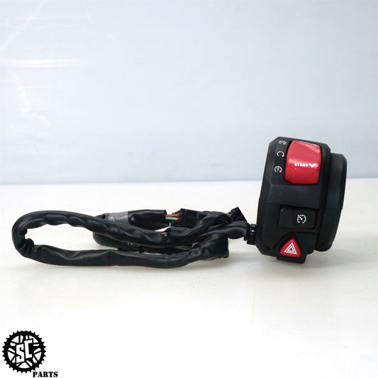 2022 22-24 SUZUKI HAYABUSA RIGHT CONTROL SWITCH 37200-10L00 S16