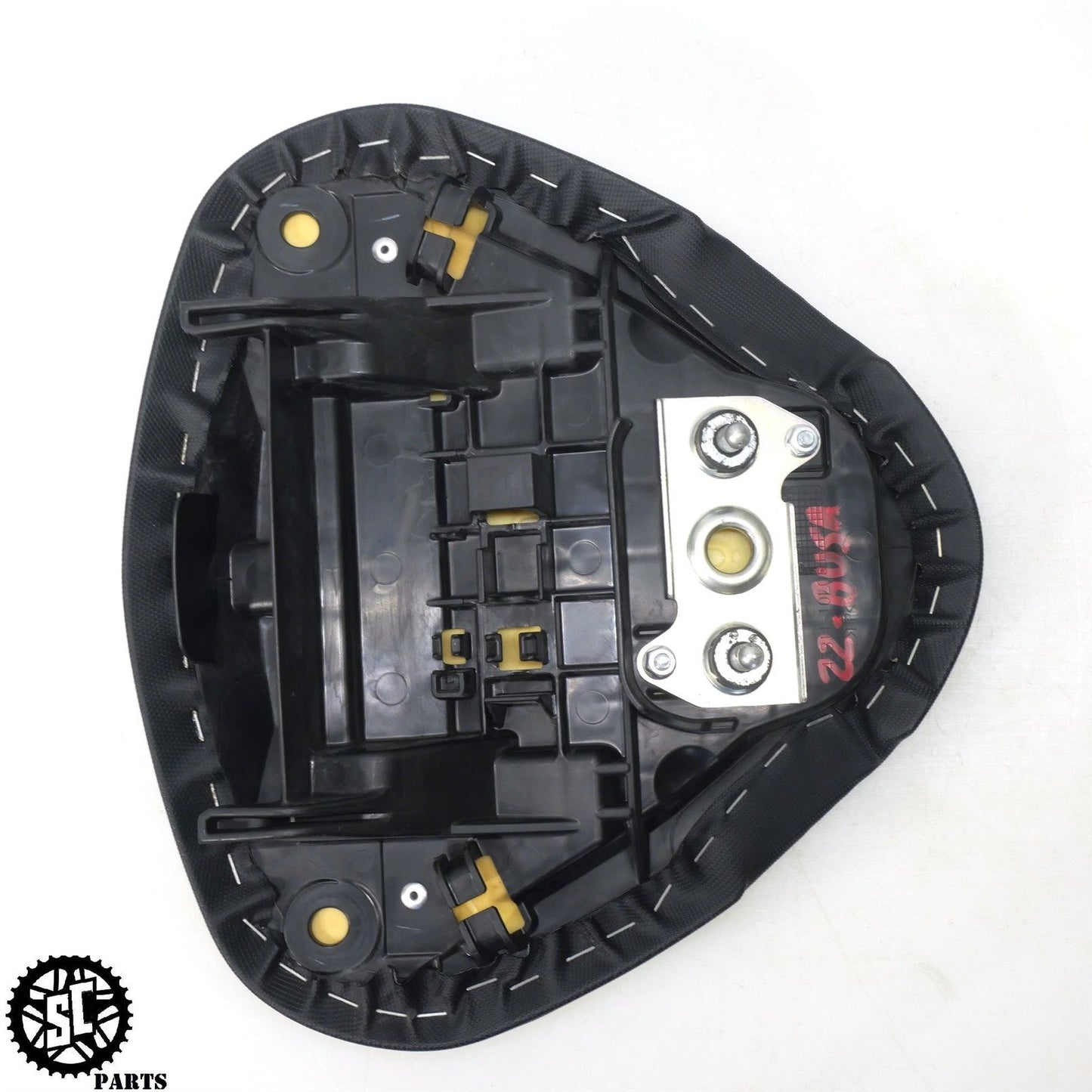 2022 22-24 SUZUKI HAYABUSA REAR PASSENGER SEAT 45300-10L02-QUZ S16