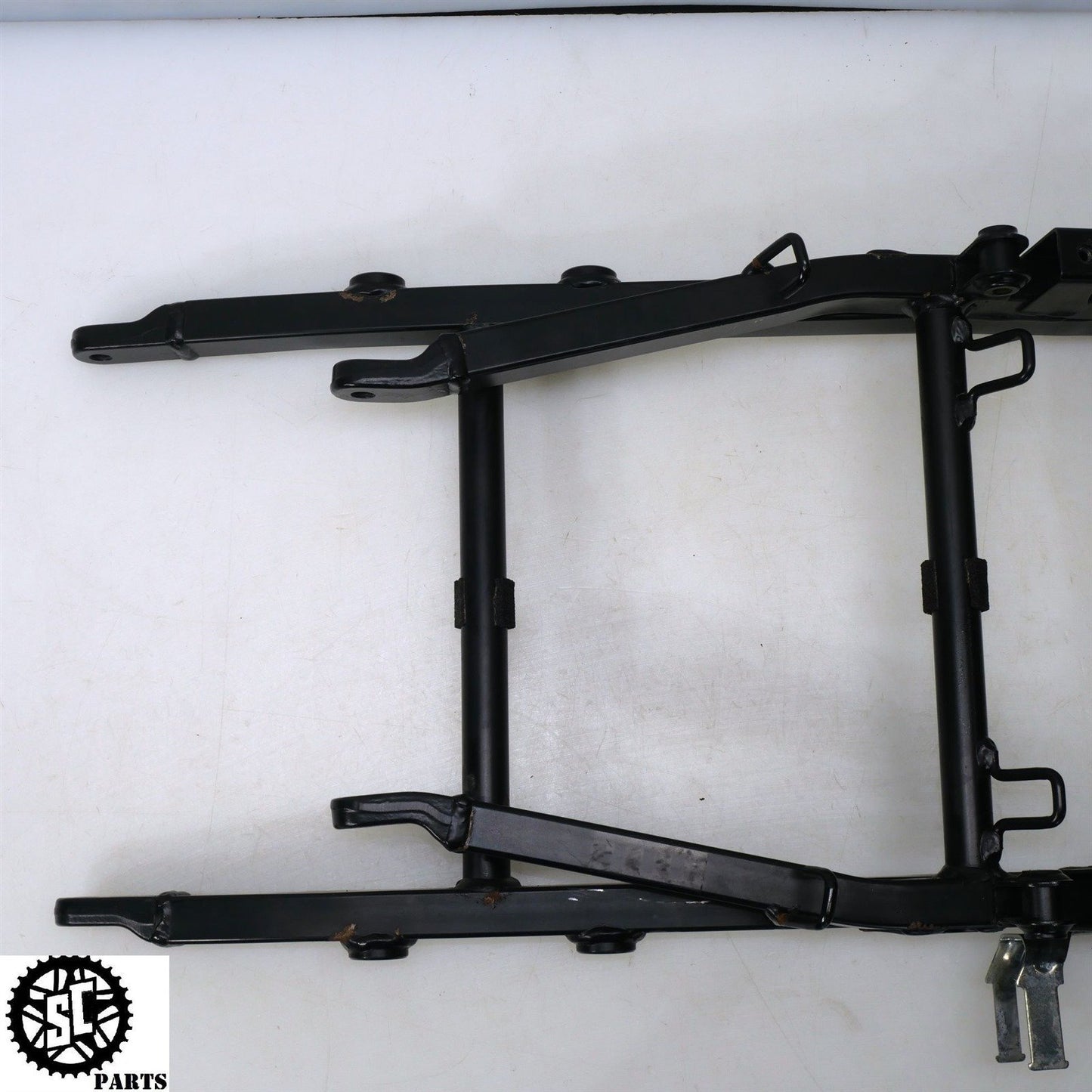 2022 22-24 SUZUKI HAYABUSA REAR SUBFRAME TAIL BENT 41200-10L00 S16