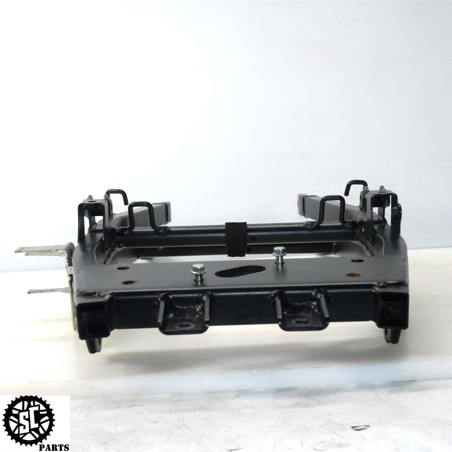 2022 22-24 SUZUKI HAYABUSA REAR SUBFRAME TAIL BENT 41200-10L00 S16