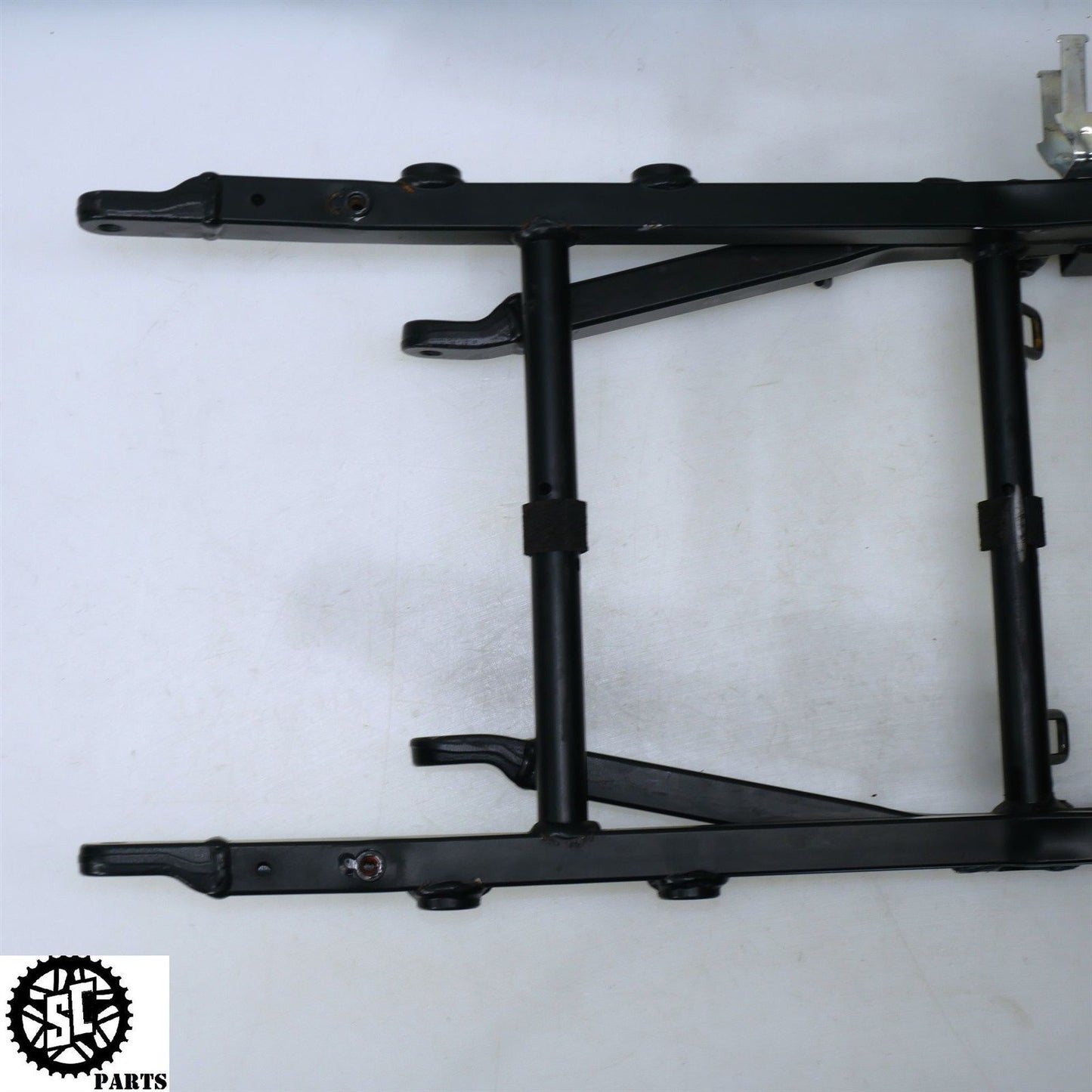 2022 22-24 SUZUKI HAYABUSA REAR SUBFRAME TAIL BENT 41200-10L00 S16