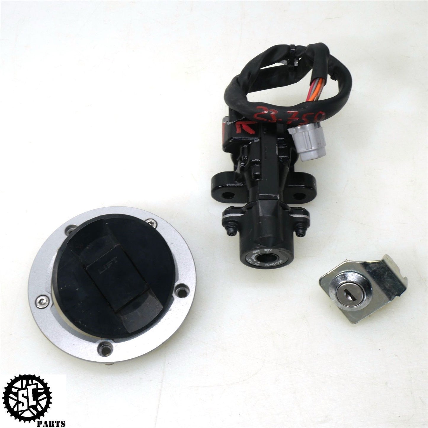 2023 11-24 SUZUKI GSXR 600 750 LOCK SET IGNITION SWITCH S17