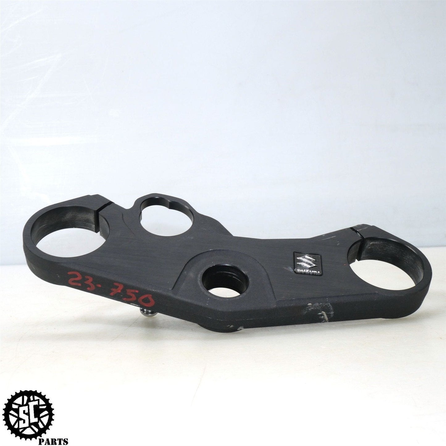 2023 11-24 SUZUKI GSXR 600 750 UPPER TRIPLE TREE CLAMP S17