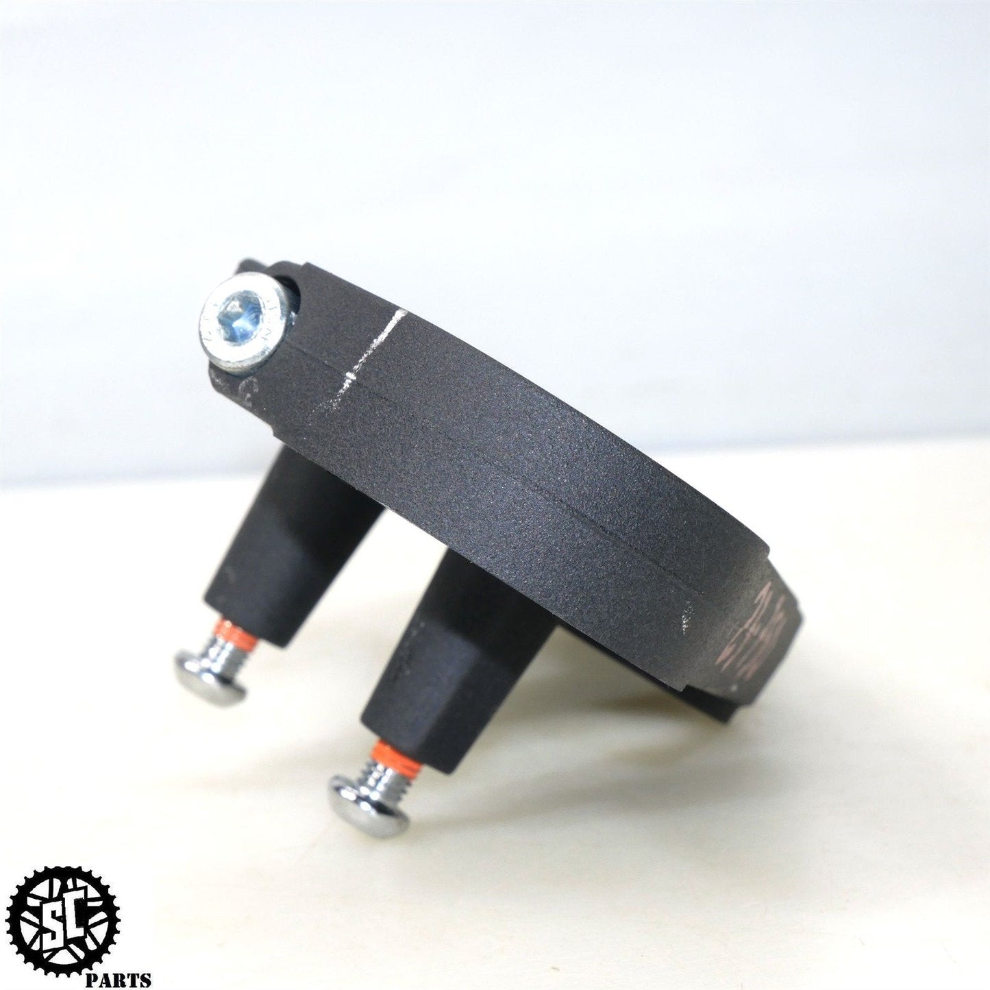 2023 11-24 SUZUKI GSXR 600 750 UPPER TRIPLE TREE CLAMP S17