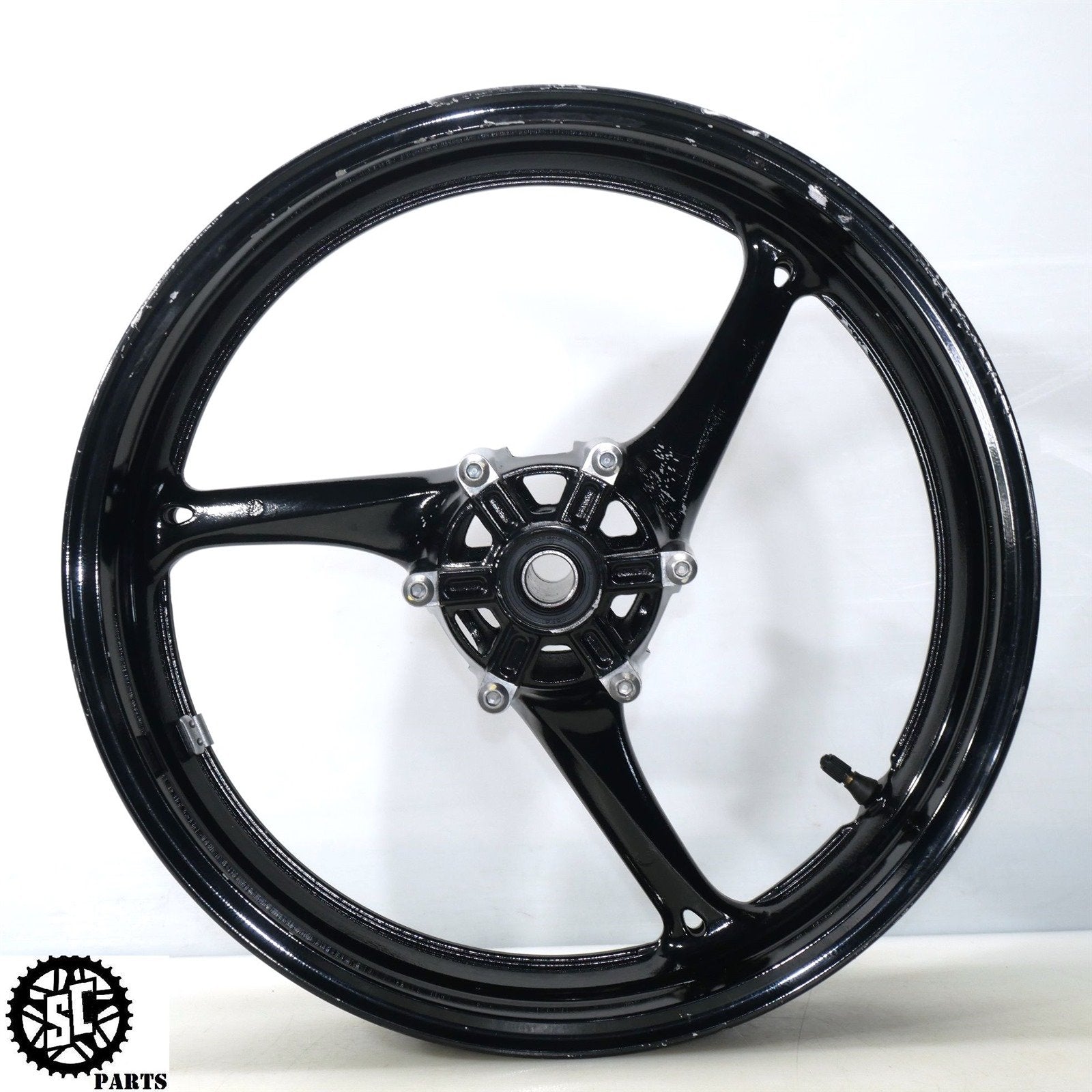 2023 11-24 SUZUKI GSXR 600 750 FRONT WHEEL RIM BENT S17 – SALVAGECYCLEPARTS
