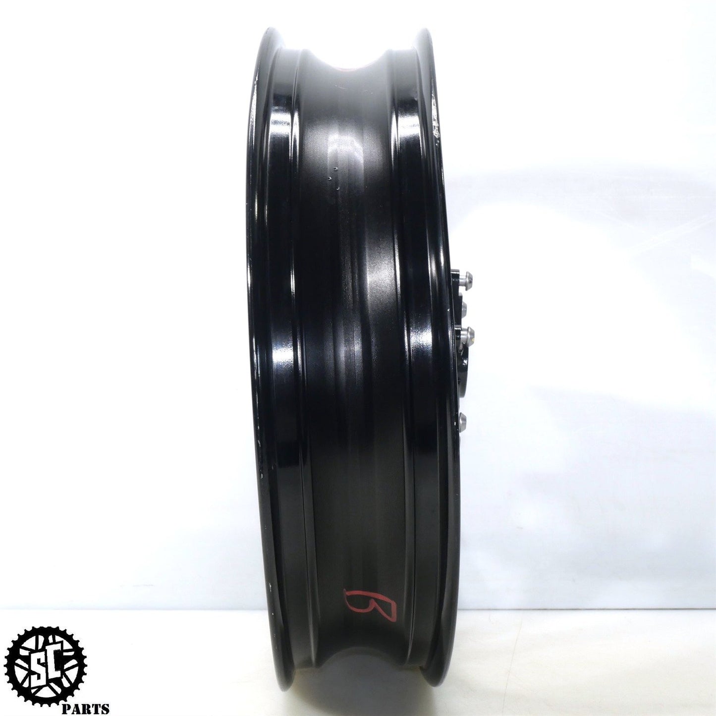 2023 11-24 SUZUKI GSXR 600 750 FRONT WHEEL RIM BENT S17